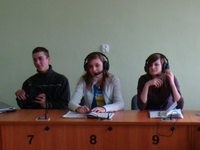 Pracownia multimedialna do nauki j�zyk�w obcych