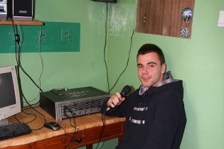 Szkolny radiow�ze�