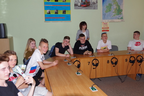 Pracownia multimedialna do nauki j�zyk�w obcych