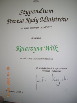 Dyplomy wr�czy� Kurator O�wiaty J. Skibi�ski i Wicewojewoda L. Janiszewski