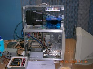 Nowatorski system ch�odzenia mikroprocesor�w zaprojektowany i wykonany przez uczni�w THM