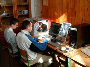 Obrabiarka CNC sterowana numerycznie - sprz�t o warto�ci 80 tys. z� otrzymany z fundusz�w Unii Europejskiej w programie Phare 2001