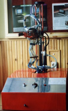 Robot przemys�owy - praca dyplomowa 1992